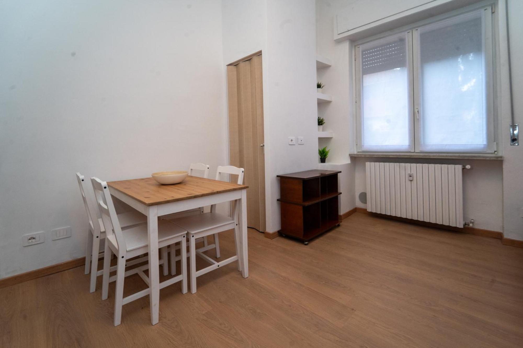 Milano-niguarda District Apartment Mailand